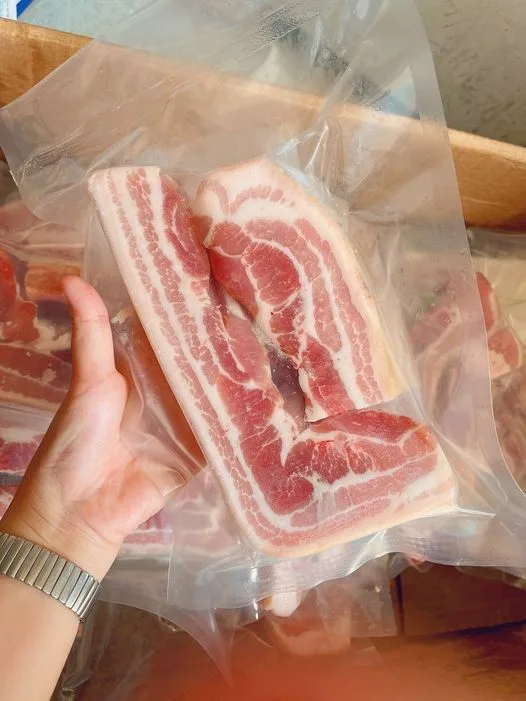 Ba chỉ heo rút xương nhập khẩu Nga Ba chỉ heo rút xương nhập khẩu Nga